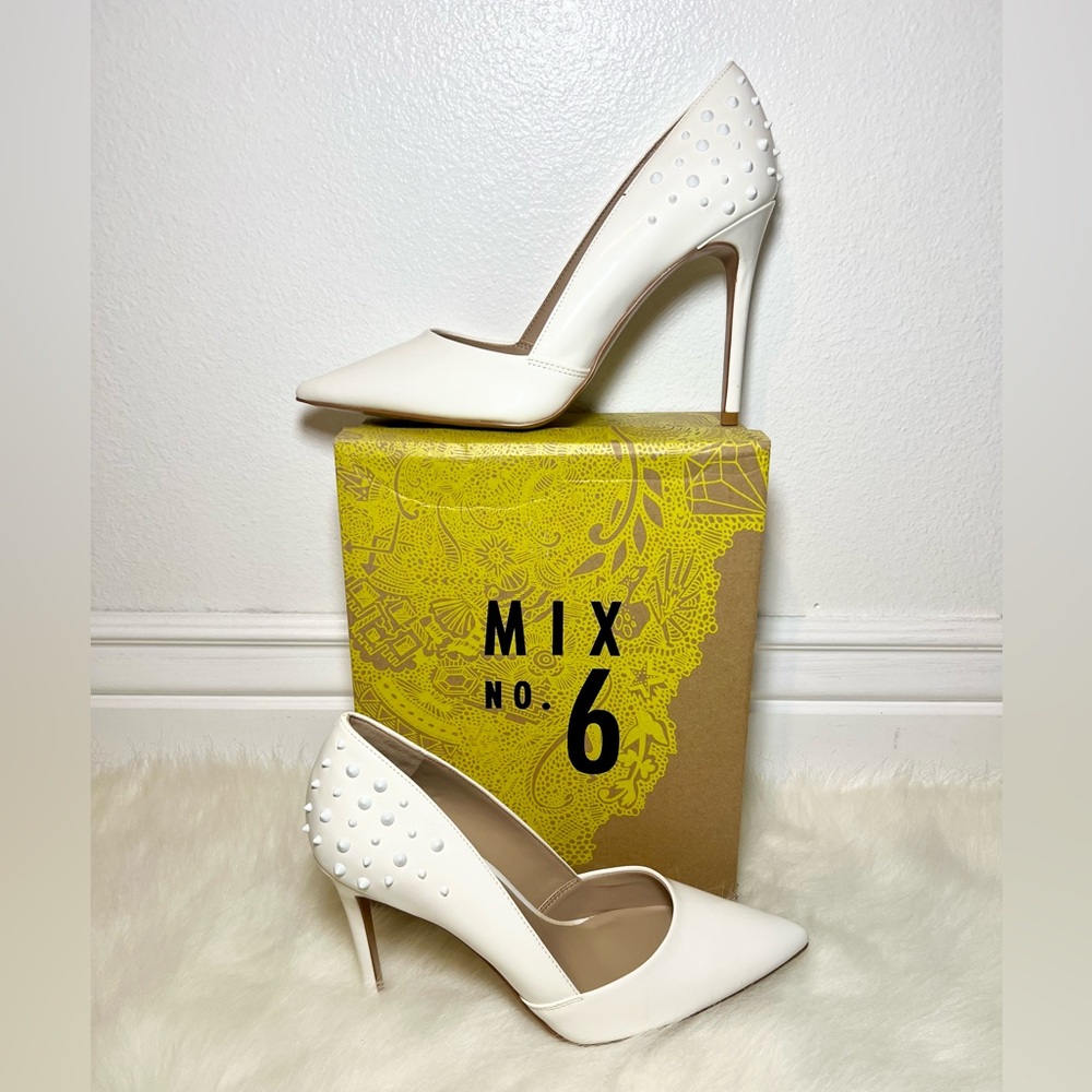 Mix no 6 Dolinda White Studded Pumps